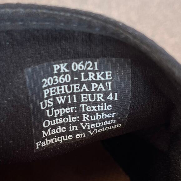 OluKai Pehuea Pa'I Camo Sneaker Women 11 Black On Black Convertible Lava Rock - Picture 8 of 10